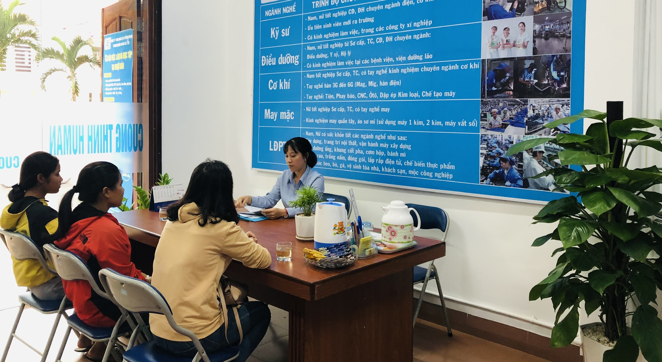 Giới Thiệu Việc Làm Tại Việt Nam